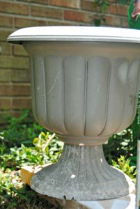 DG Urn